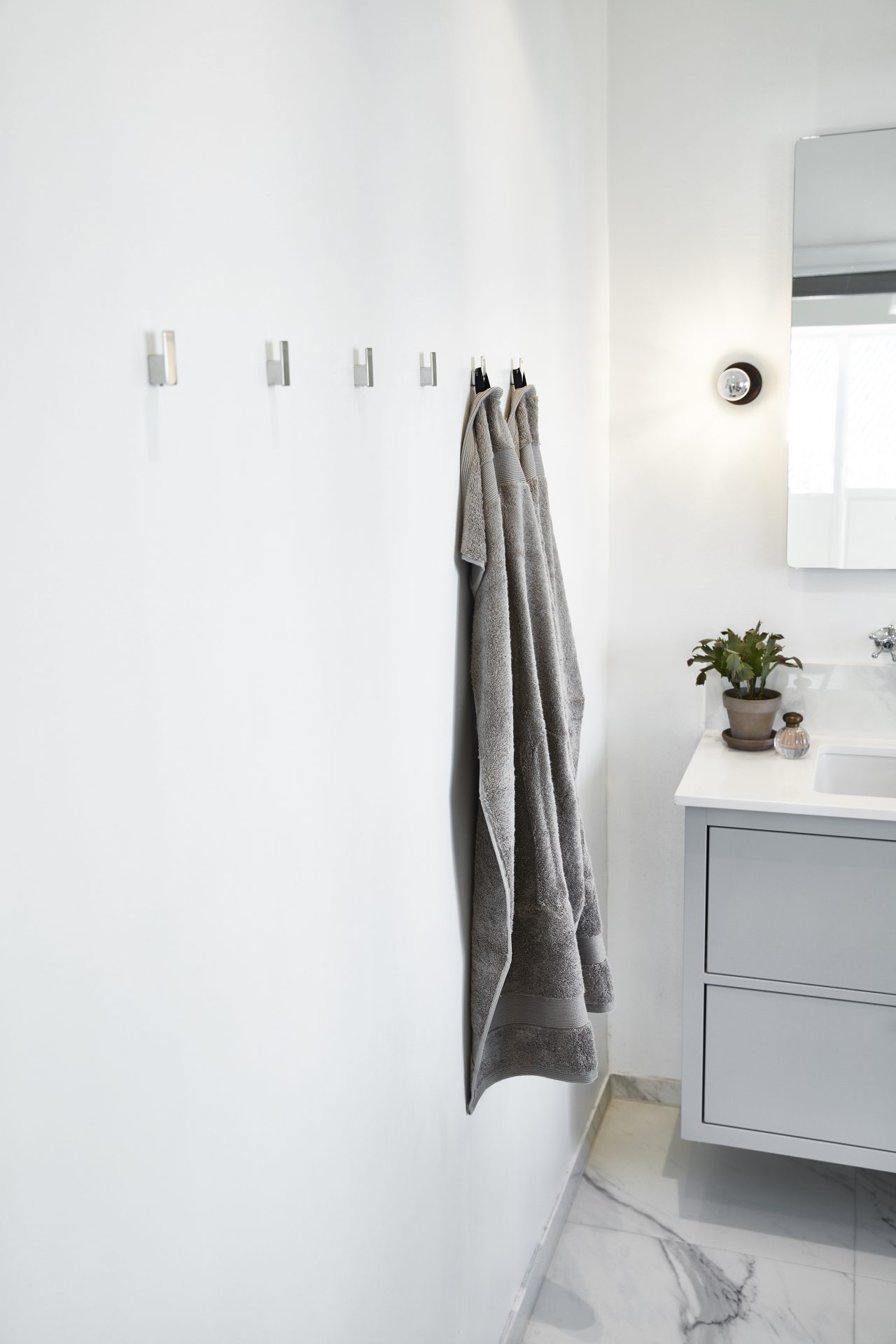 17_Strandøre_reframe_towel hooks_02