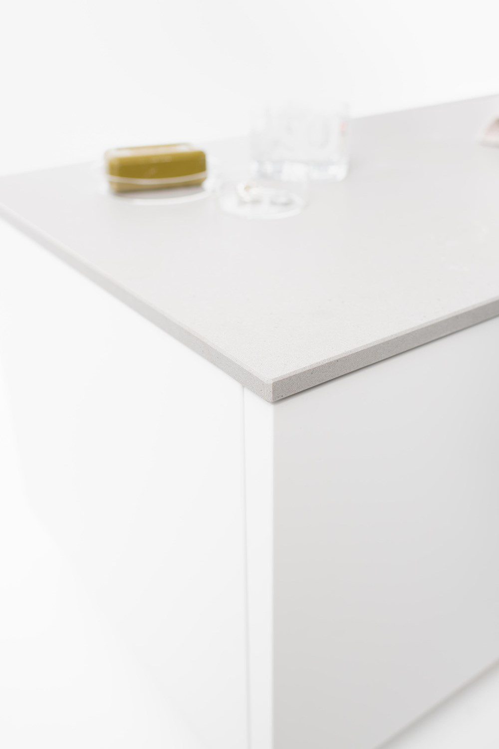 air-solid-80 white pvz3